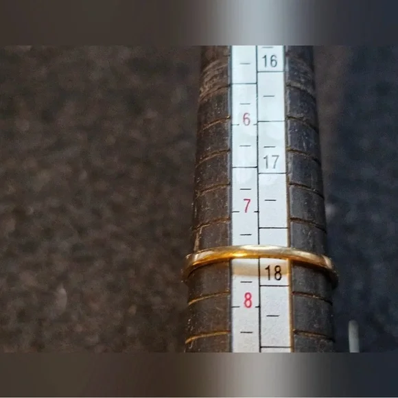 Elegant 14K Yellow Gold Triple Opal Ring - Picture 10 of 16